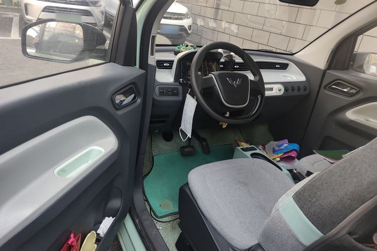 Used Wuling Hongguang MINIEV 2022 Macaron Premium Model – Lithium Ternary Battery