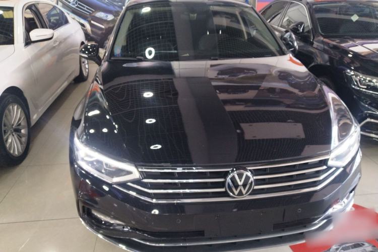 Used Volkswagen Magotan 2020 330TSI DSG Leading Model
