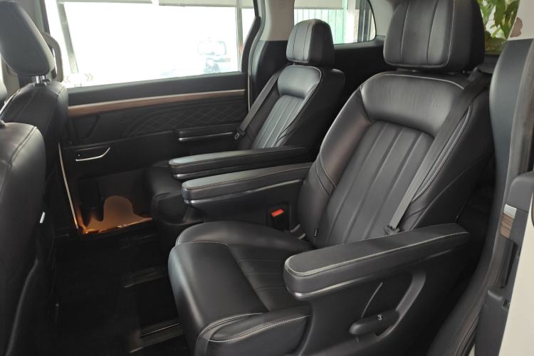 Used GAC Trumpchi M8 2020 390T Deluxe Edition