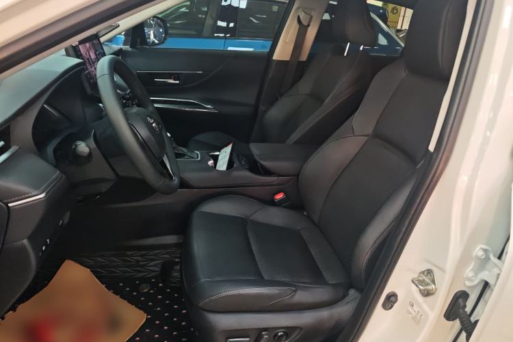 Used Toyota Venza 2023 2.5L Smart Electric Hybrid Dual-Drive Prestige Version