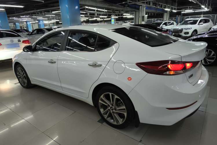 Used Hyundai Elantra 2018 1.6L Automatic 15th Anniversary Special Edition
