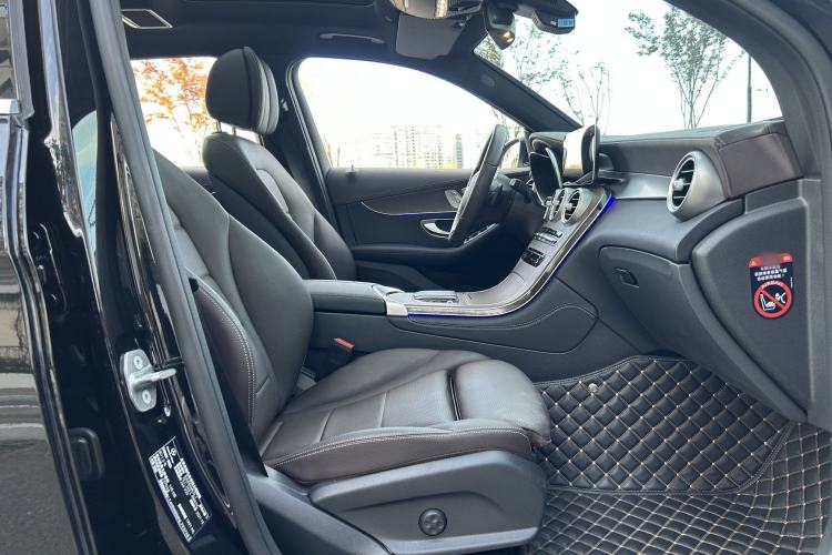 Used Mercedes-Benz GLC 2022 Facelift GLC 260 L 4MATIC Luxury Edition
