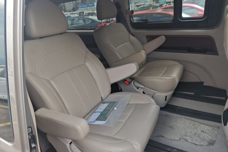 Used FORTHING Lingzhi 2020 M5L 1.6L Luxury 7-Seater
