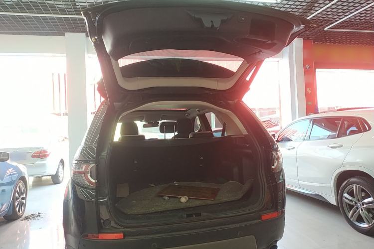 Used Land Rover Discovery Sport 2018 240 PS SE Version
