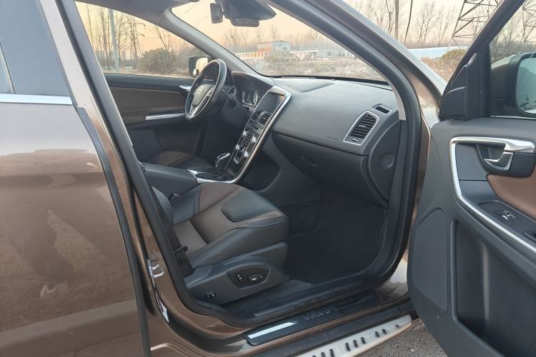 Used Volvo XC60 2015 T5 AWD Zhiyuan Edition
