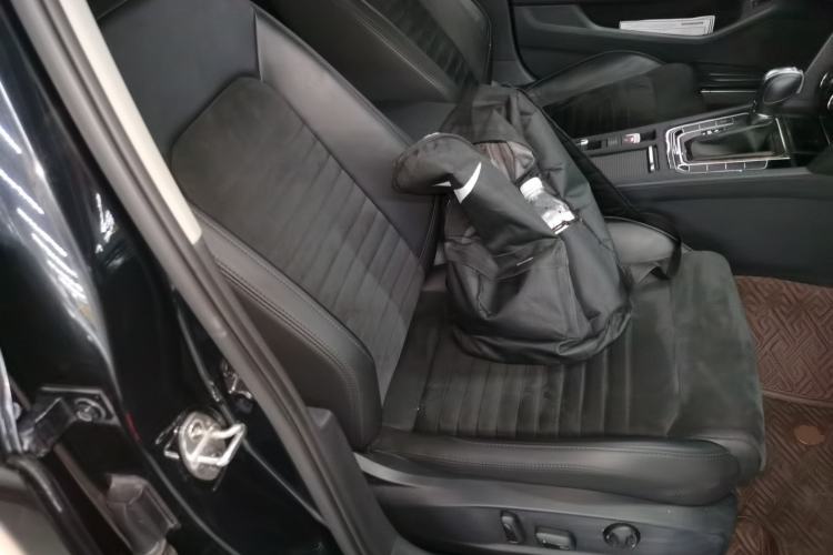 Used Volkswagen Magotan 2018 330TSI DSG Luxury Model
