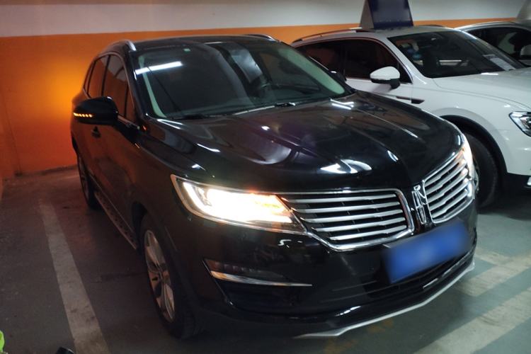 Used Lincoln MKC 2017 2.0T Two-Wheel-Drive Luxury Edition
