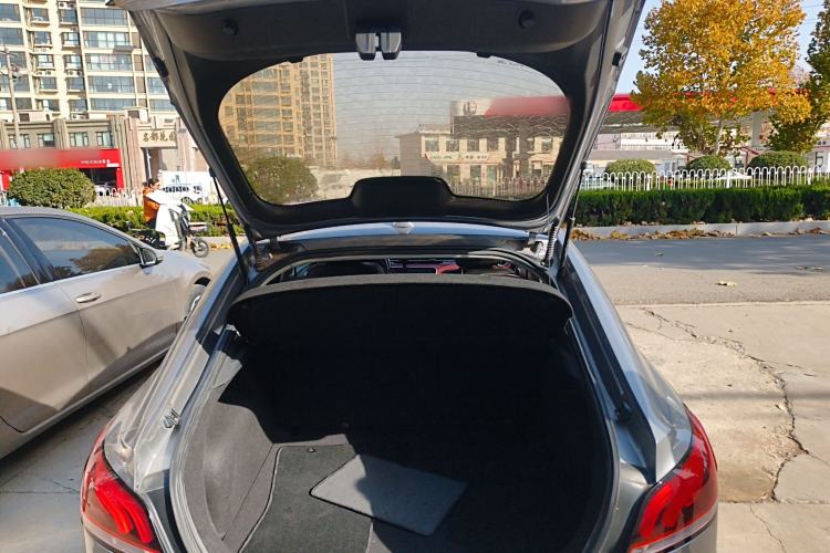 Used MG 6 2017 20T Automatic Trophy Prestige Internet Edition China V Standard
