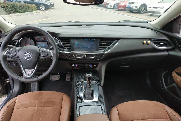 Used Buick Regal 2017 20T Luxury Model
