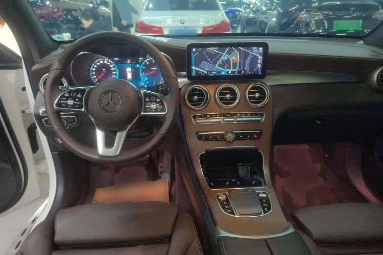 Used Mercedes-Benz GLC 2020 GLC 300 L 4MATIC Dynamic Edition
