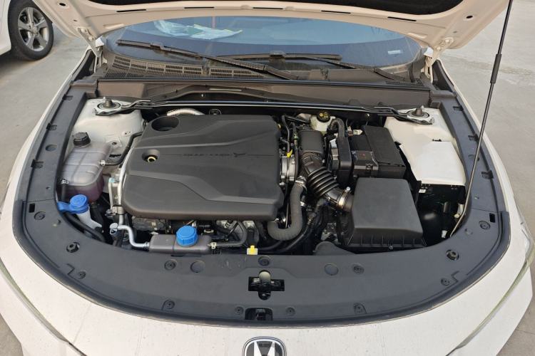 Used Changan UNI-V 2024 1.5T Prestige Edition
