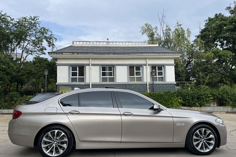 Used BMW 5 Series 2017 525Li Leading Model
