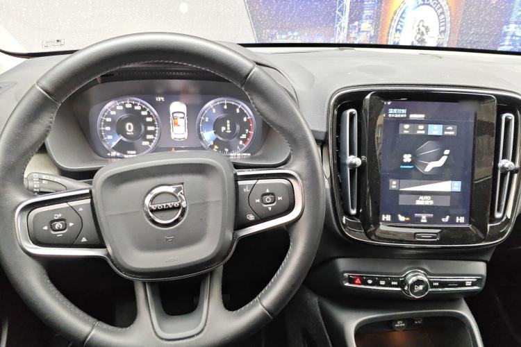 Used Volvo XC40 2021 T4 Four-Wheel Drive Smart Luxury Edition
