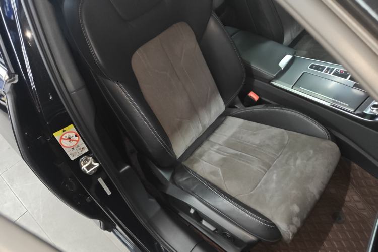 Used Audi A6L 2019 40 TFSI Luxury Dynamic Model
