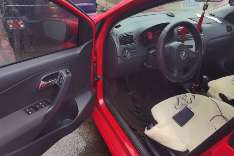 Used Volkswagen Polo 2013 1.4L Manual Fashion Edition