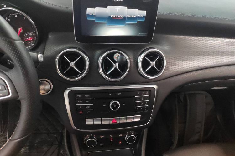 Used Mercedes-Benz GLA 2017 GLA 200 Fashion Model