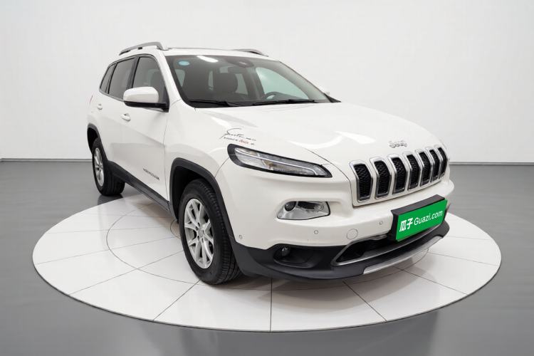 Used  Cherokee 2016 2.4L Professional Smart Version