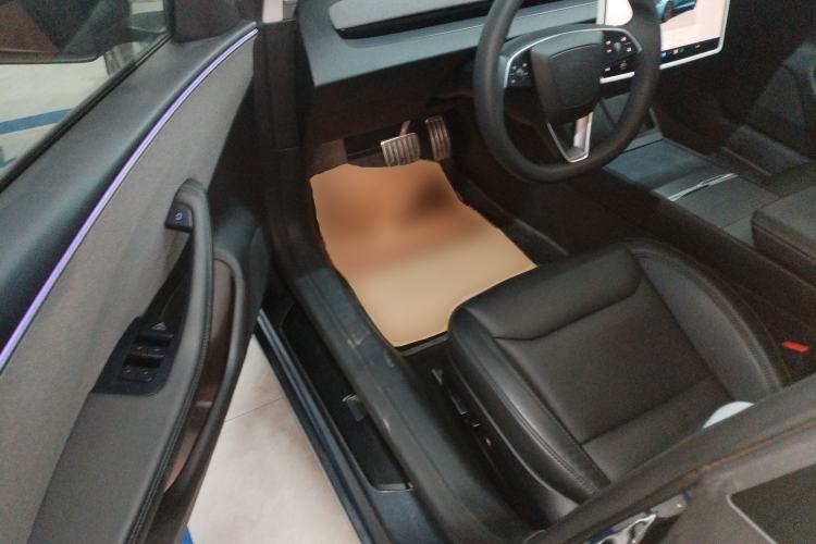 Used Tesla Model 3 2025 Rear-Wheel-Drive Version