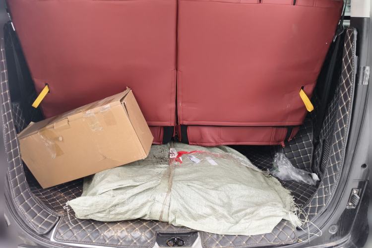 Used JAC Refine M3 2022 1.5T 7-Seater Standard Edition