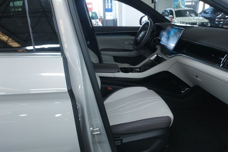 Used BYD Song PLUS New Energy 2025 DM-i Intelligent Driving 112KM Prestige Model