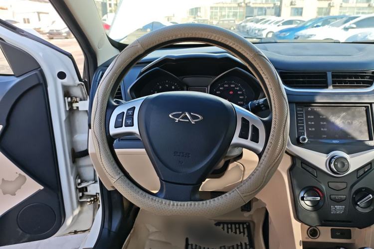 Used Chery Fengyun 2 2013 Hatchback 1.5L Manual Ruiyi Edition