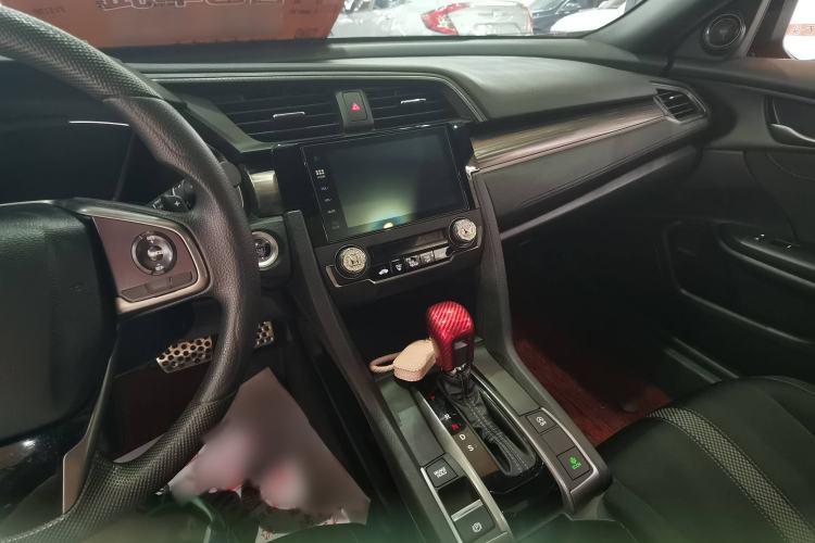 Used Honda Civic 2021 HATCHBACK 220TURBO CVT Trendy Cool Edition
