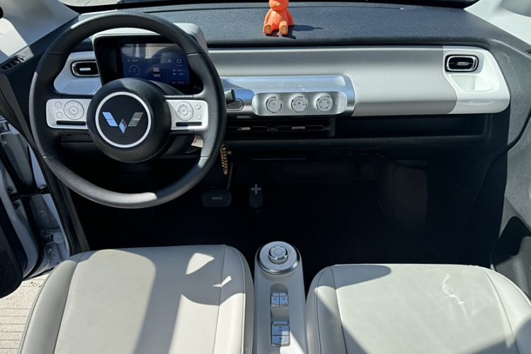 Used Wuling Air ev 2023 - Four Seats - Standard Edition
