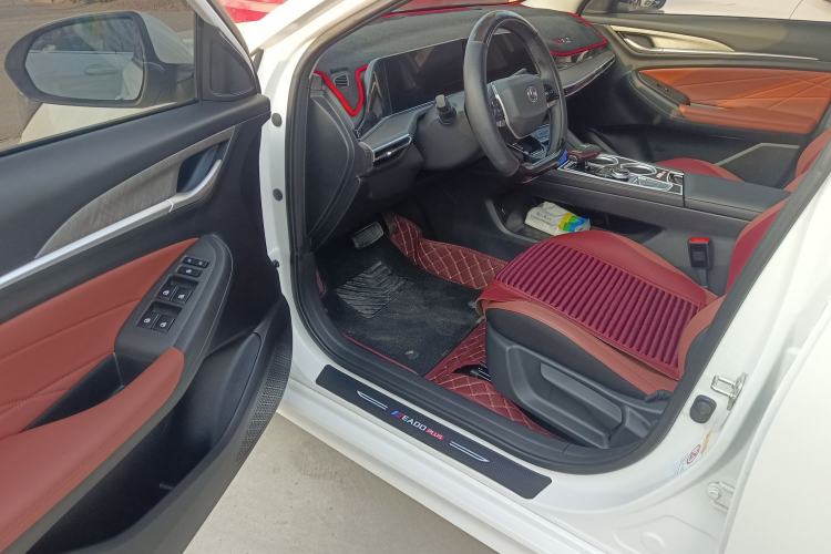 Used Changan Eado 2025 PLUS 1.4T Dual-Clutch High-Energy Version
