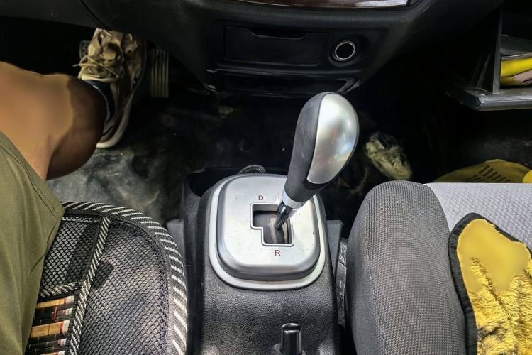 Used Winnerway EM60 2020 KMT5030XXYBEV Van with Flat Roof and Rear-Hinged Doors
