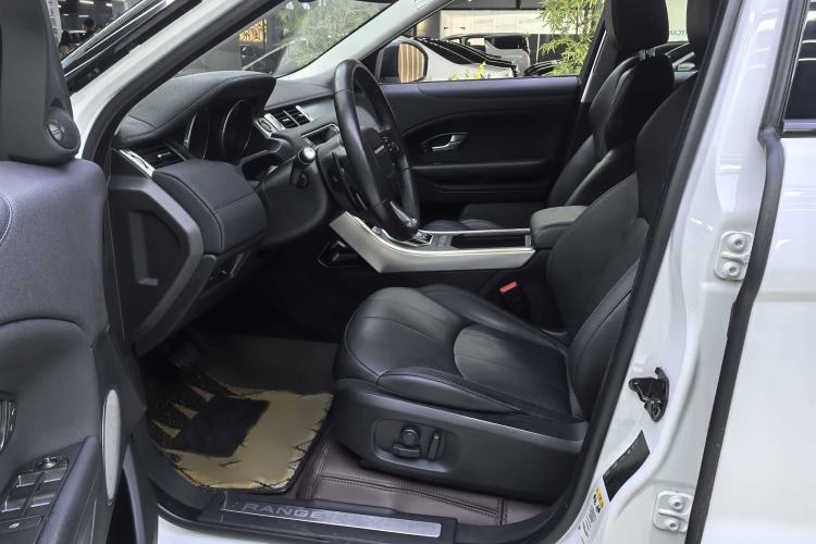 Used Land Rover Range Rover Evoque 2017 2.0T SE Smart Glow Edition
