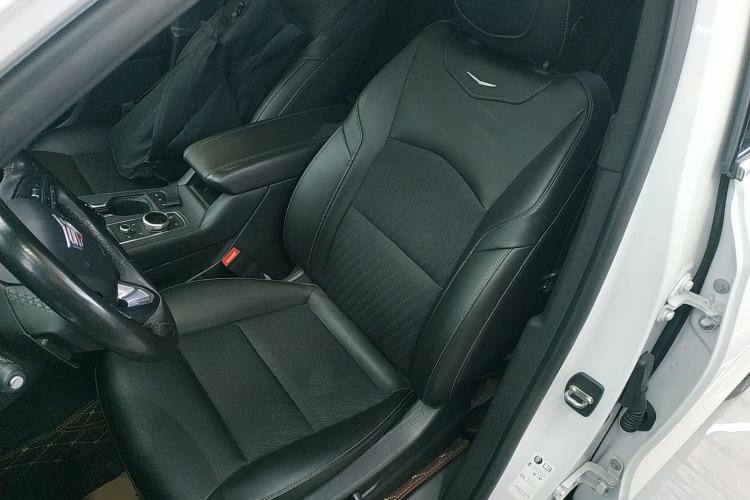 Used Cadillac XT4 2018 28T Two-Wheel Drive Tech Version