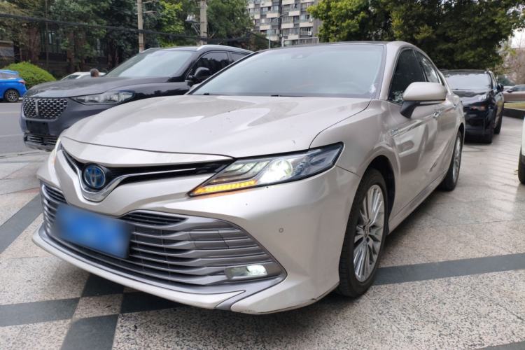 Used Toyota Camry 2019 Dual-Engine 2.5 HG Luxury Edition China VI Standard