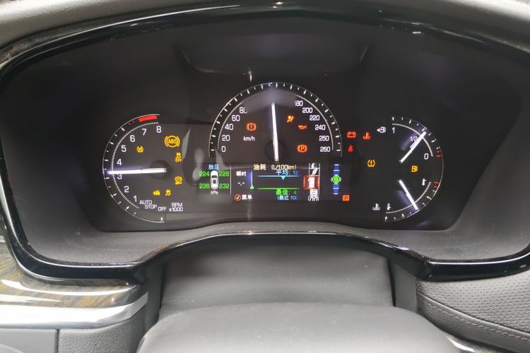 Used Cadillac XT5 2018 28E Four-Wheel Drive Tech Version