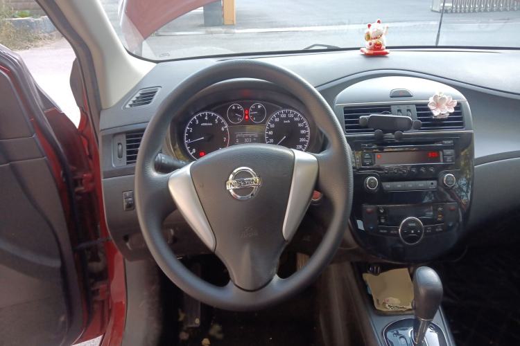 Used Nissan Tiida 2011 1.6L CVT Smart Version
