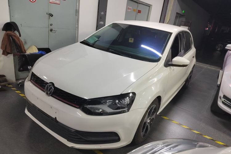 Used Volkswagen Polo 2016 1.4L Manual Fashion Model
