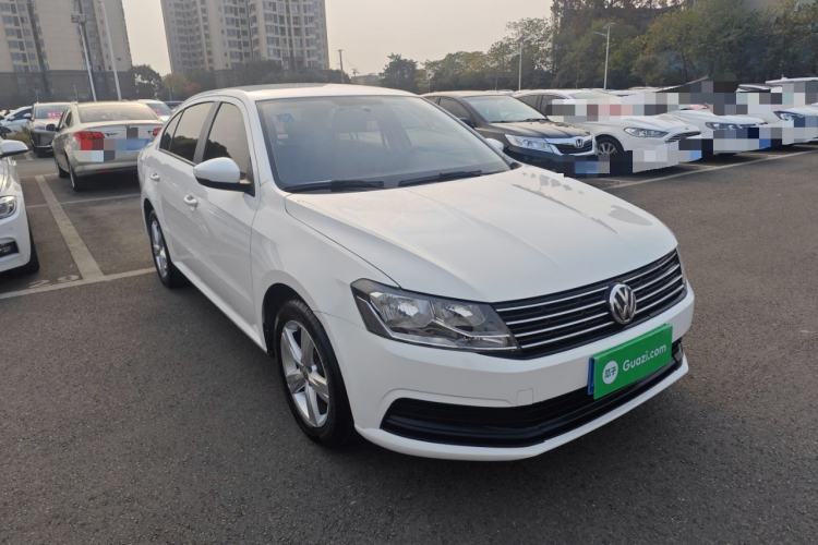 Used Volkswagen Lavida 2017 1.6L Manual Fashion Edition
