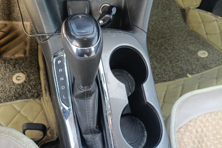 Used Chevrolet Cruze 2017 1.5L Automatic Pioneer Sunroof Edition
