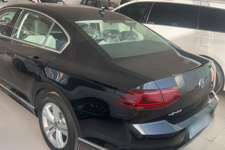 Used Volkswagen Magotan 2023 2 Million Units Limited-Edition 280TSI DSG Comfort Version
