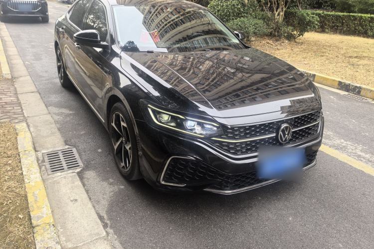Used Volkswagen Passat 2023 Restyled 330TSI Starry Luxury Edition
