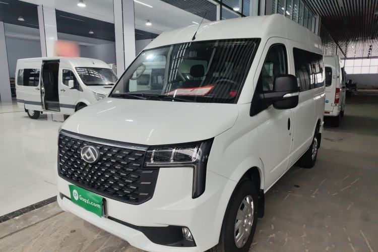 Used SAIC MAXUS Xintu V80 2024 Aotuntong Value Edition 6MT Short Wheelbase Mid-Height Roof 127 Ps 5/6 Seats