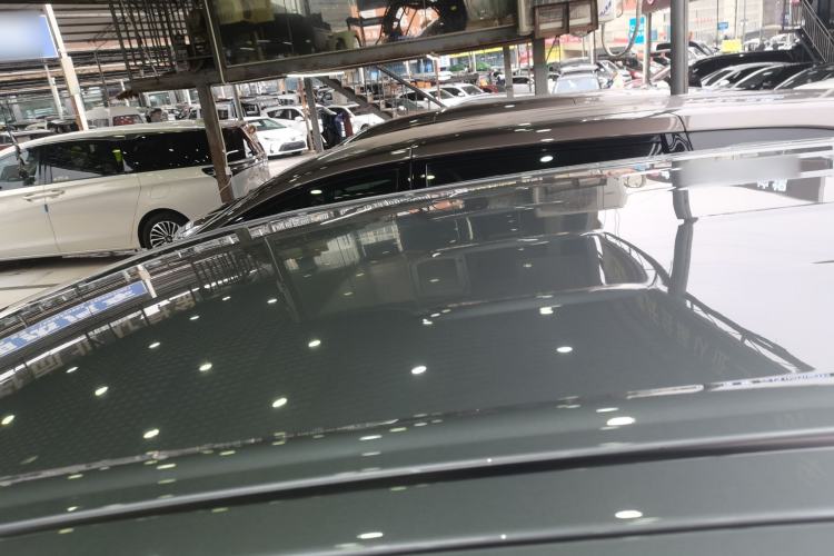 Used Buick GL8 2023 Land Executive Class Comfort Model