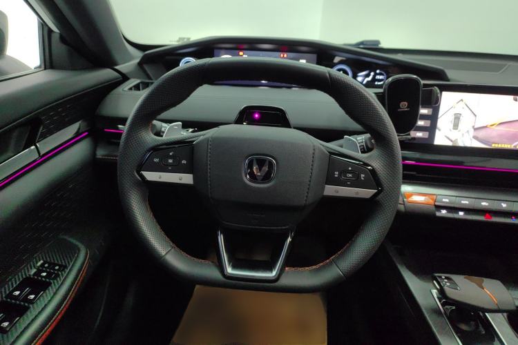 Used Changan UNI-V 2023 1.5T Prestige Model
