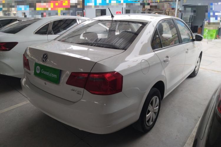 Used Volkswagen Jetta 2015 1.6L Manual Fashion Edition