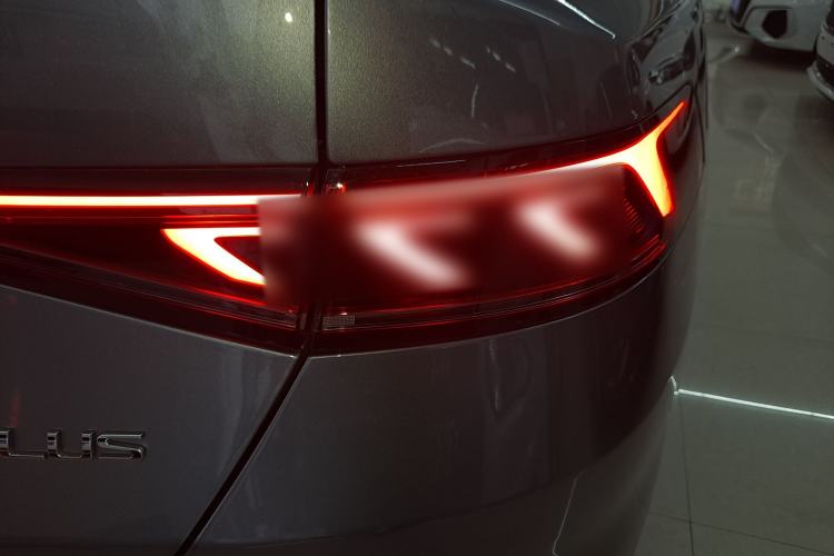 Used BYD Qin PLUS 2024 HONOR Edition DM-i 55KM Leading Model
