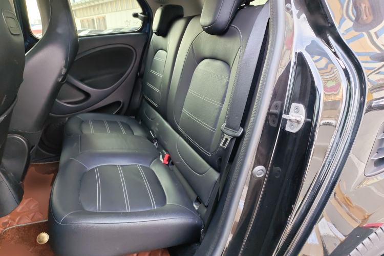 Used  forfour 2018 0.9T 66 kW Pioneer Edition
