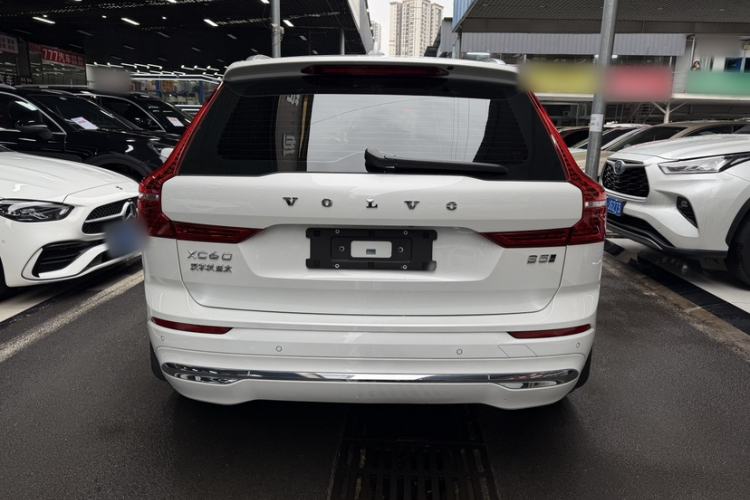 Used Volvo XC60 2022 B5 4x4 Smart Luxury Edition
