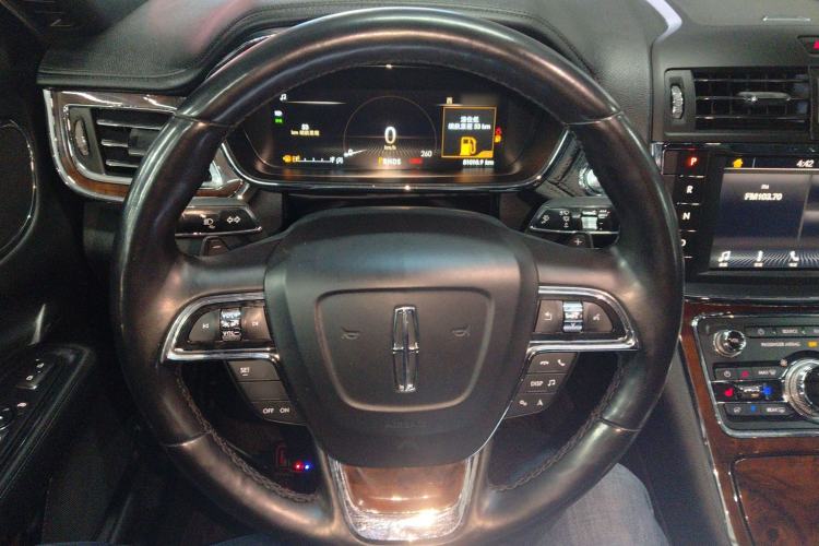 Used Lincoln Continental 2018 2.0T Two-Wheel Drive Deluxe Edition
