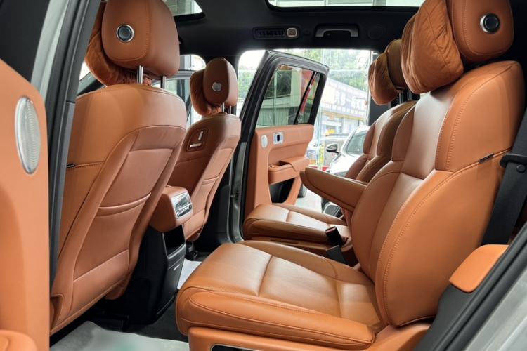 Used Li Auto L8 2023 Pro Model
