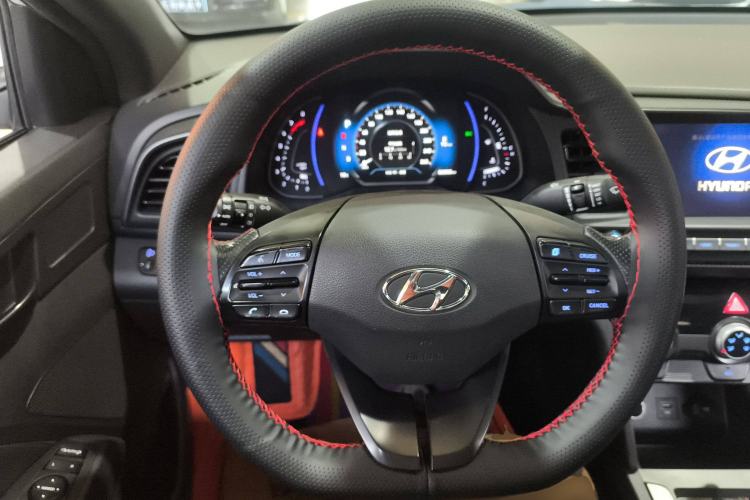 Used Hyundai Elantra 2019 1.4T Dual-Clutch Xuan Dong · Dynamic Model
