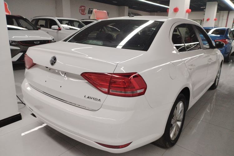 Used Volkswagen Lavida 2017 1.6L Automatic Comfort Edition